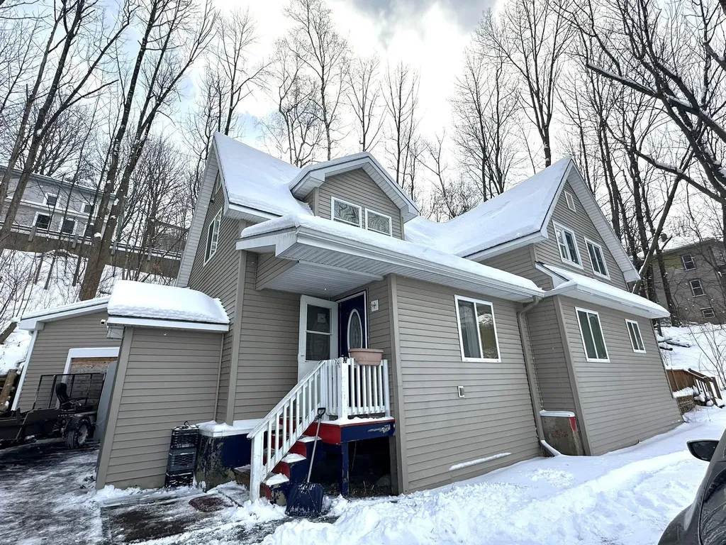 529 Main Street Newport City VT 05855