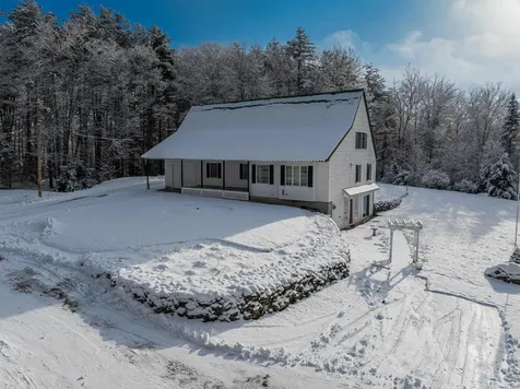 6 Robinson Road Brookfield NH 03872