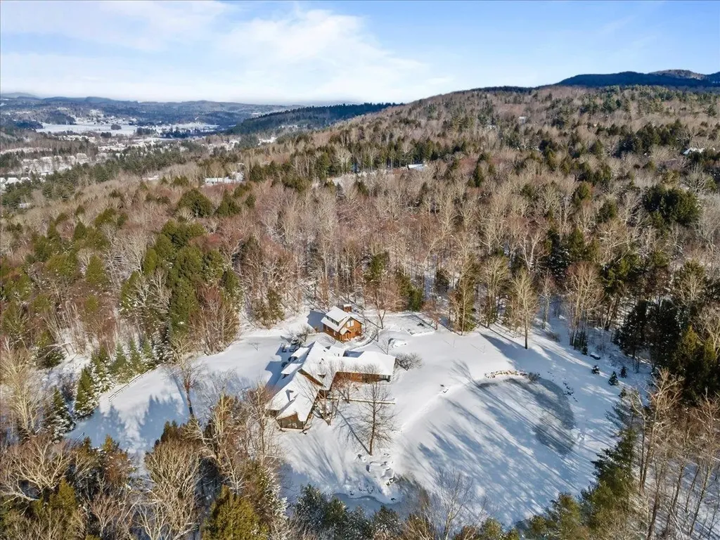 155 Owls Head Spur Stowe VT 05672
