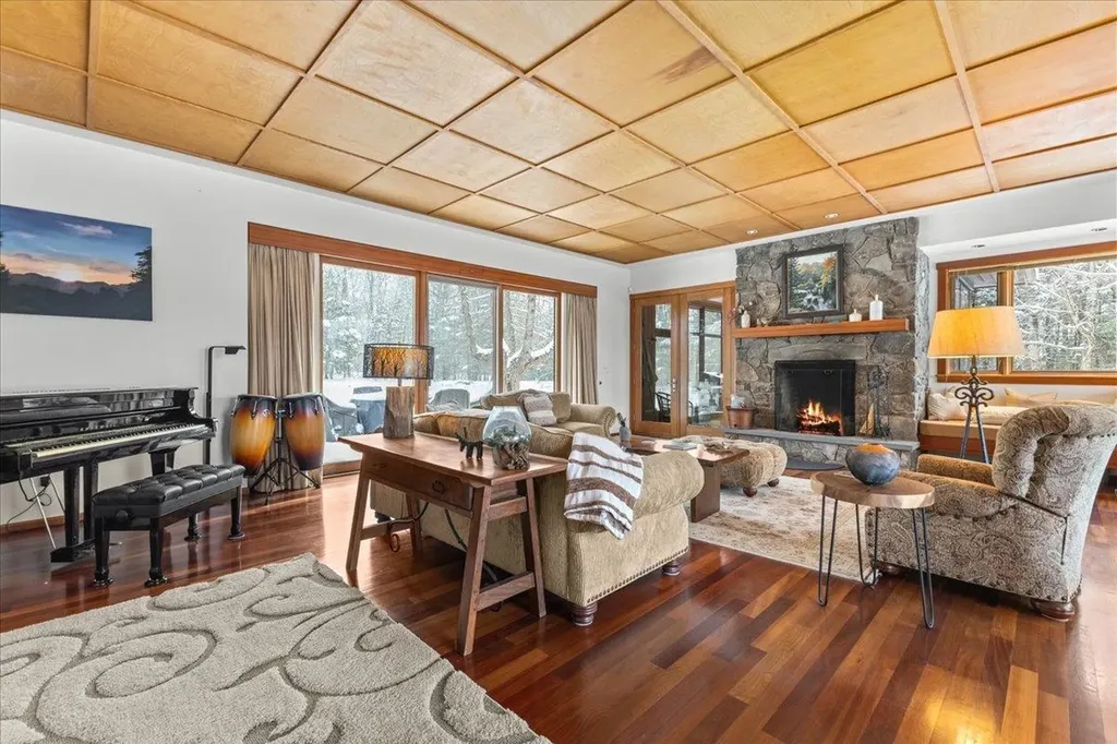 155 Owls Head Spur Stowe VT 05672