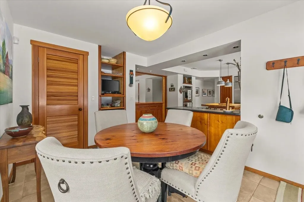 155 Owls Head Spur Stowe VT 05672