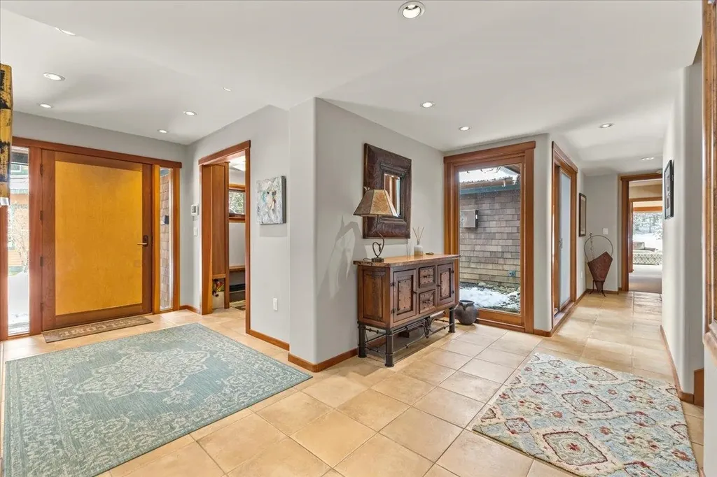 155 Owls Head Spur Stowe VT 05672