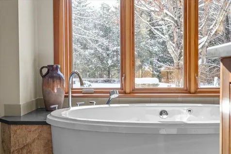 155 Owls Head Spur Stowe VT 05672