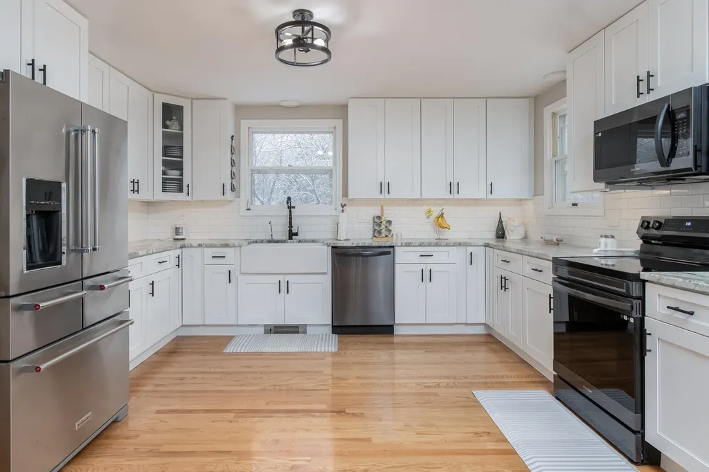 1010 Black Brook Road Dunbarton NH 03046-4419