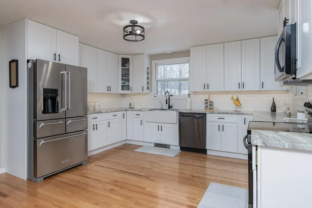 1010 Black Brook Road Dunbarton NH 03046-4419