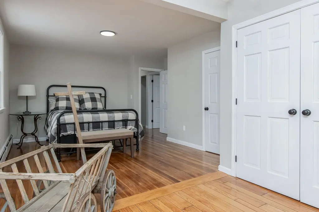 1010 Black Brook Road Dunbarton NH 03046-4419