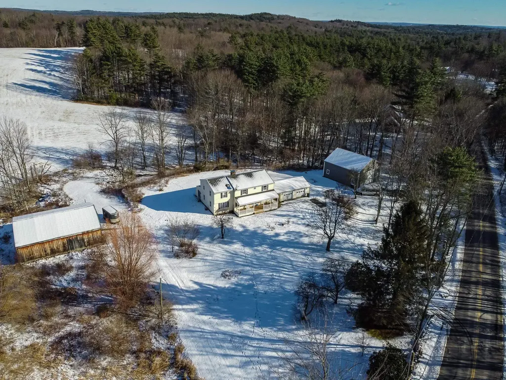 1010 Black Brook Road Dunbarton NH 03046-4419