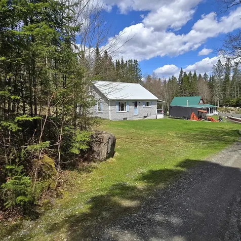 10 Ambrose Lane Pittsburg NH 03592