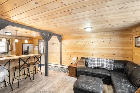 10 Ambrose Lane Pittsburg NH 03592