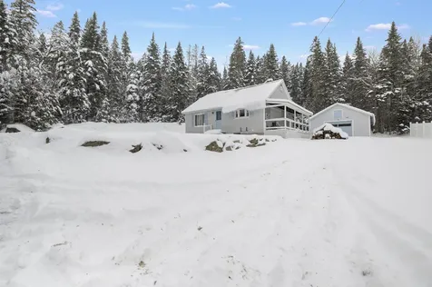 10 Ambrose Lane Pittsburg NH 03592