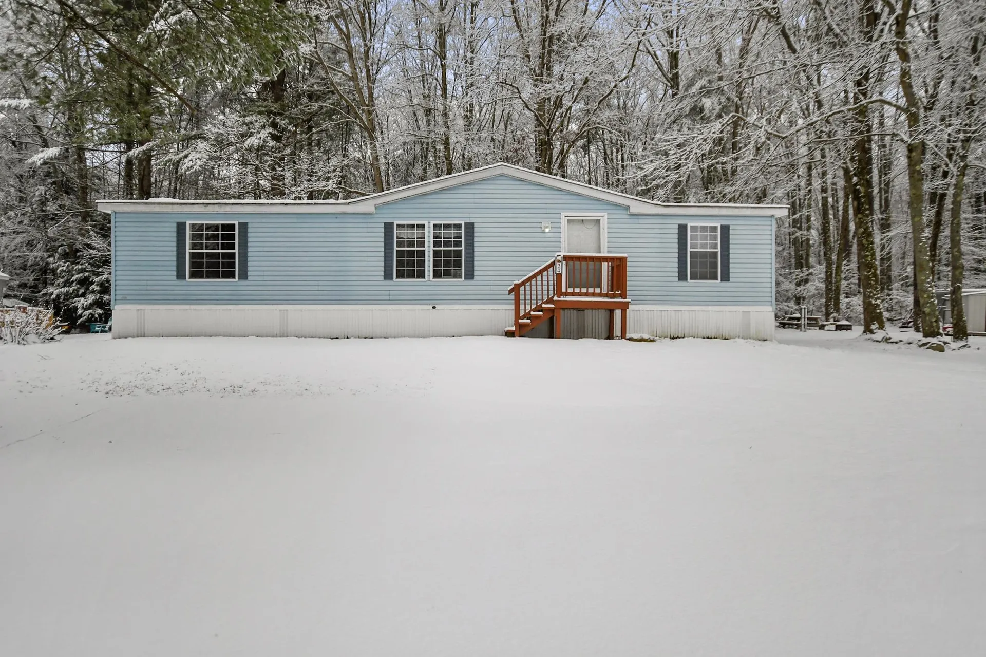 24 Roland Drive Allenstown NH 03275