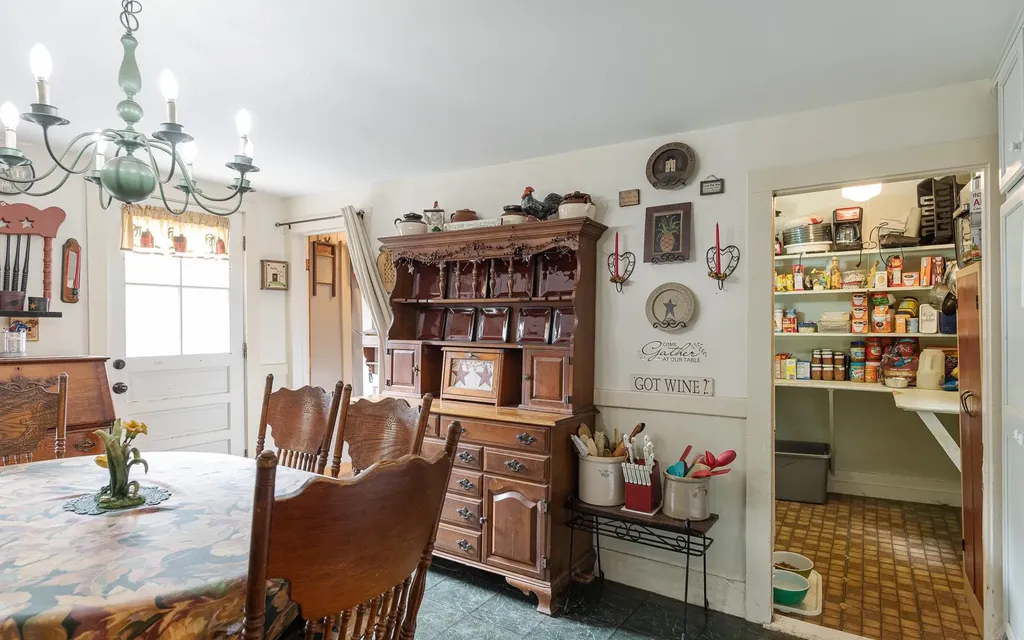 119 Main Street Walpole NH 03608