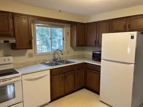 11 Amoskeag Road Concord NH 03301