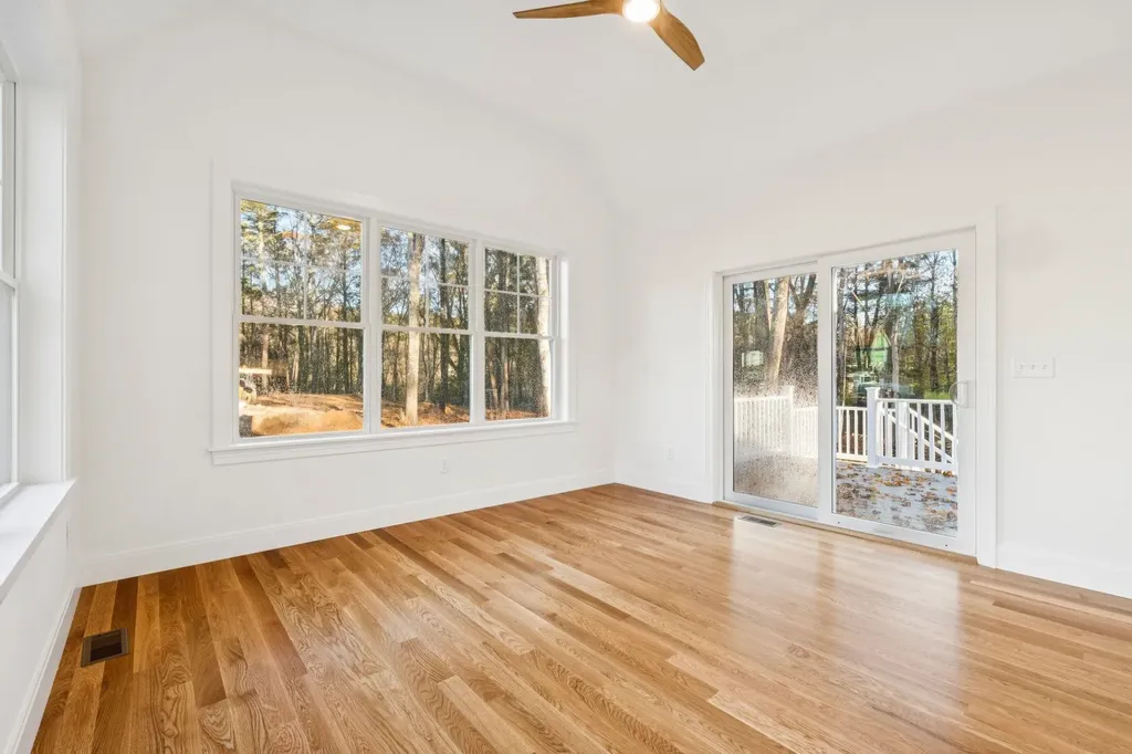 8 Washburn Farm Lane Kittery ME 03905