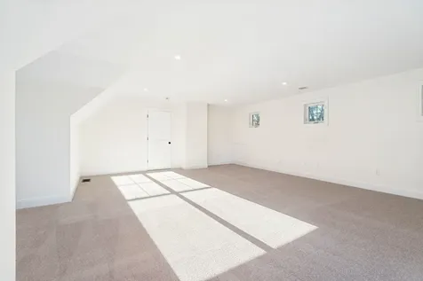 8 Washburn Farm Lane Kittery ME 03905