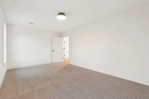 8 Washburn Farm Lane Kittery ME 03905