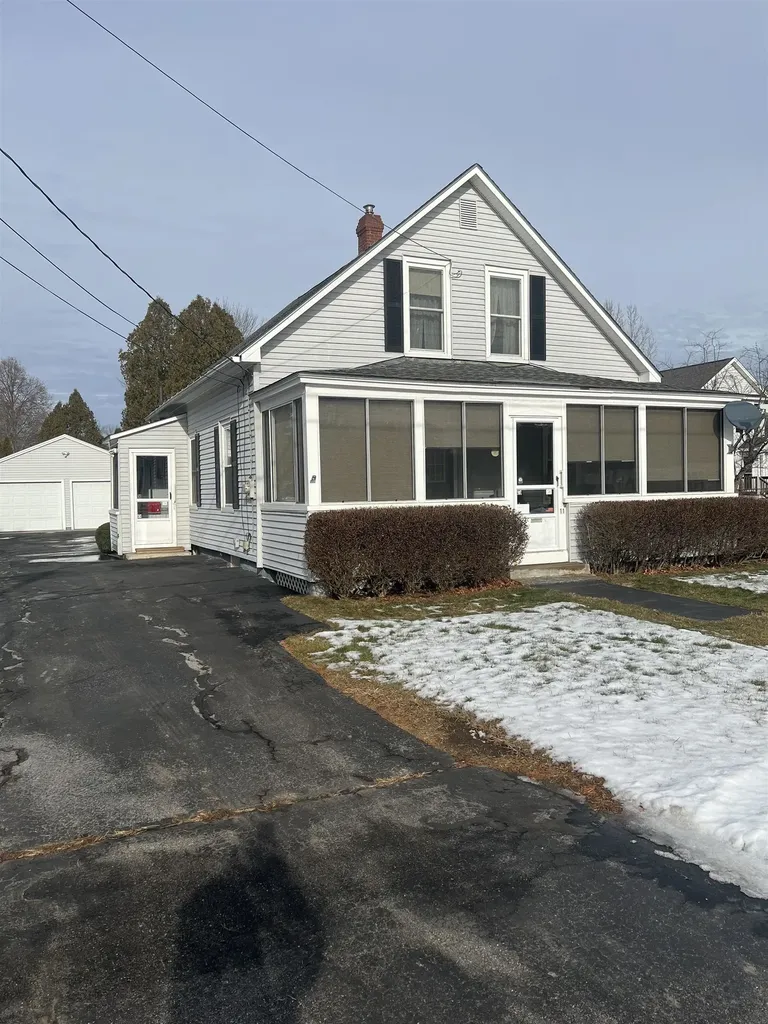 11 Academy Street Boscawen NH 03303