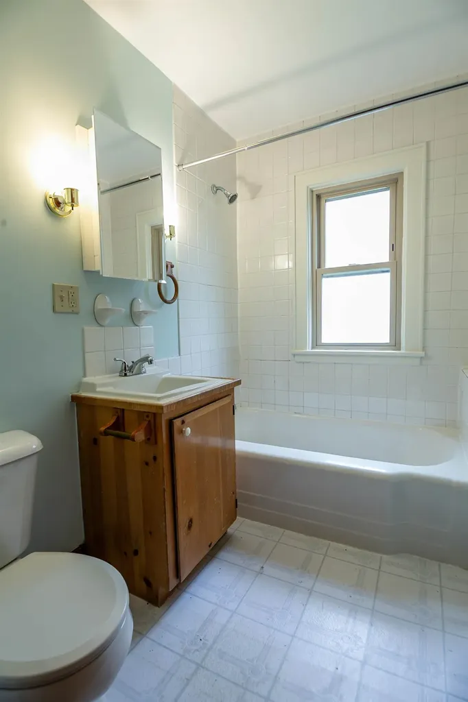 103-105 Hayward Street Burlington VT 05401