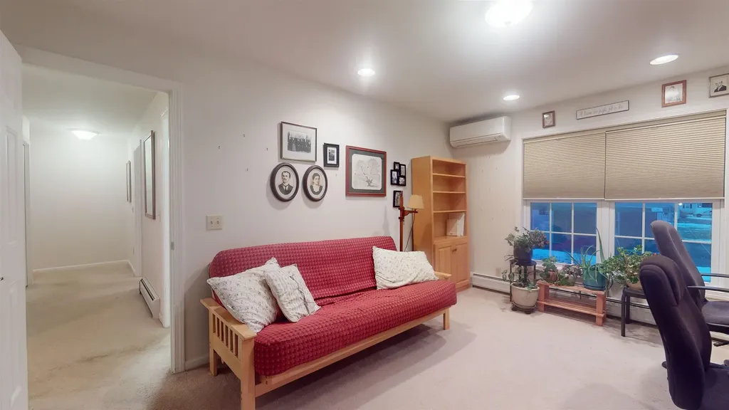 12 Goldenrod Lane Concord NH 03301