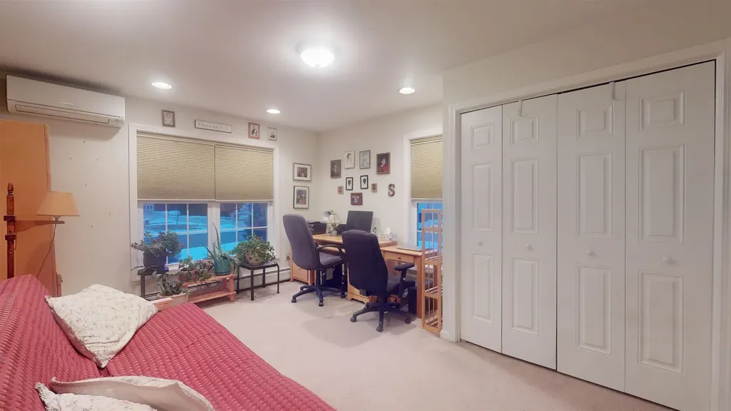 12 Goldenrod Lane Concord NH 03301