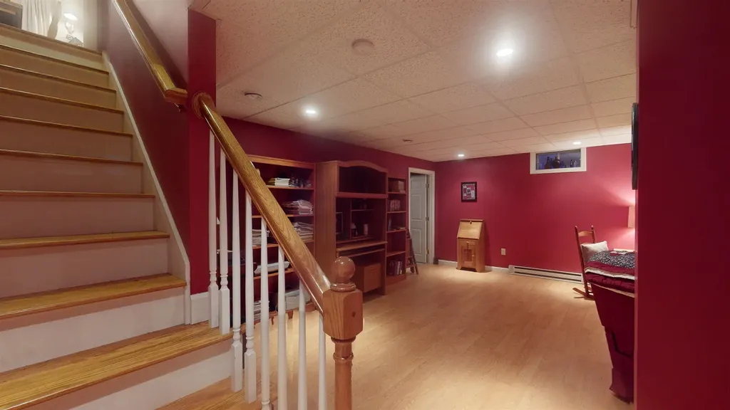 12 Goldenrod Lane Concord NH 03301