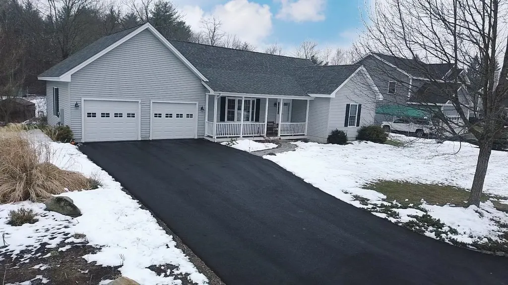 12 Goldenrod Lane Concord NH 03301