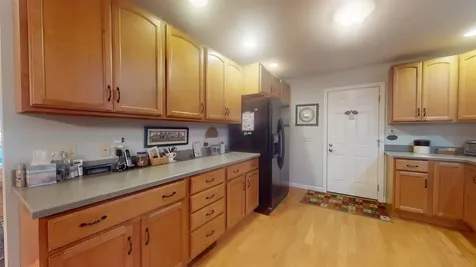 12 Goldenrod Lane Concord NH 03301