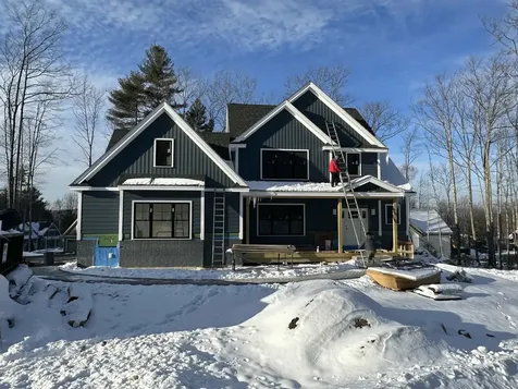 22 Deadreckoning Point Laconia NH 03246