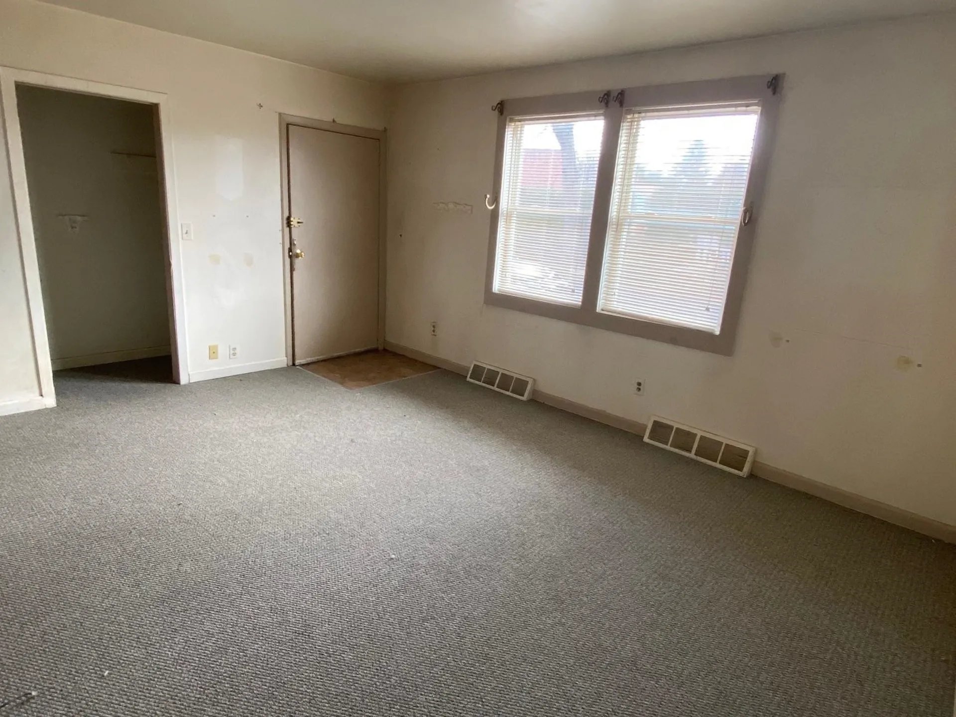 62 Cottage Grove Burlington VT 05408