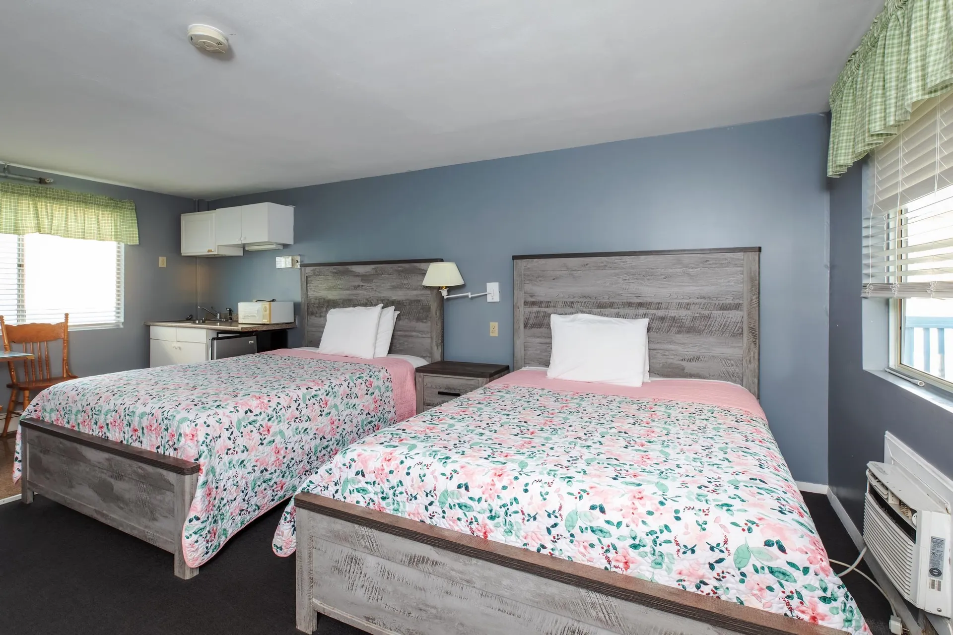 198 Ashworth Avenue Hampton NH 03842