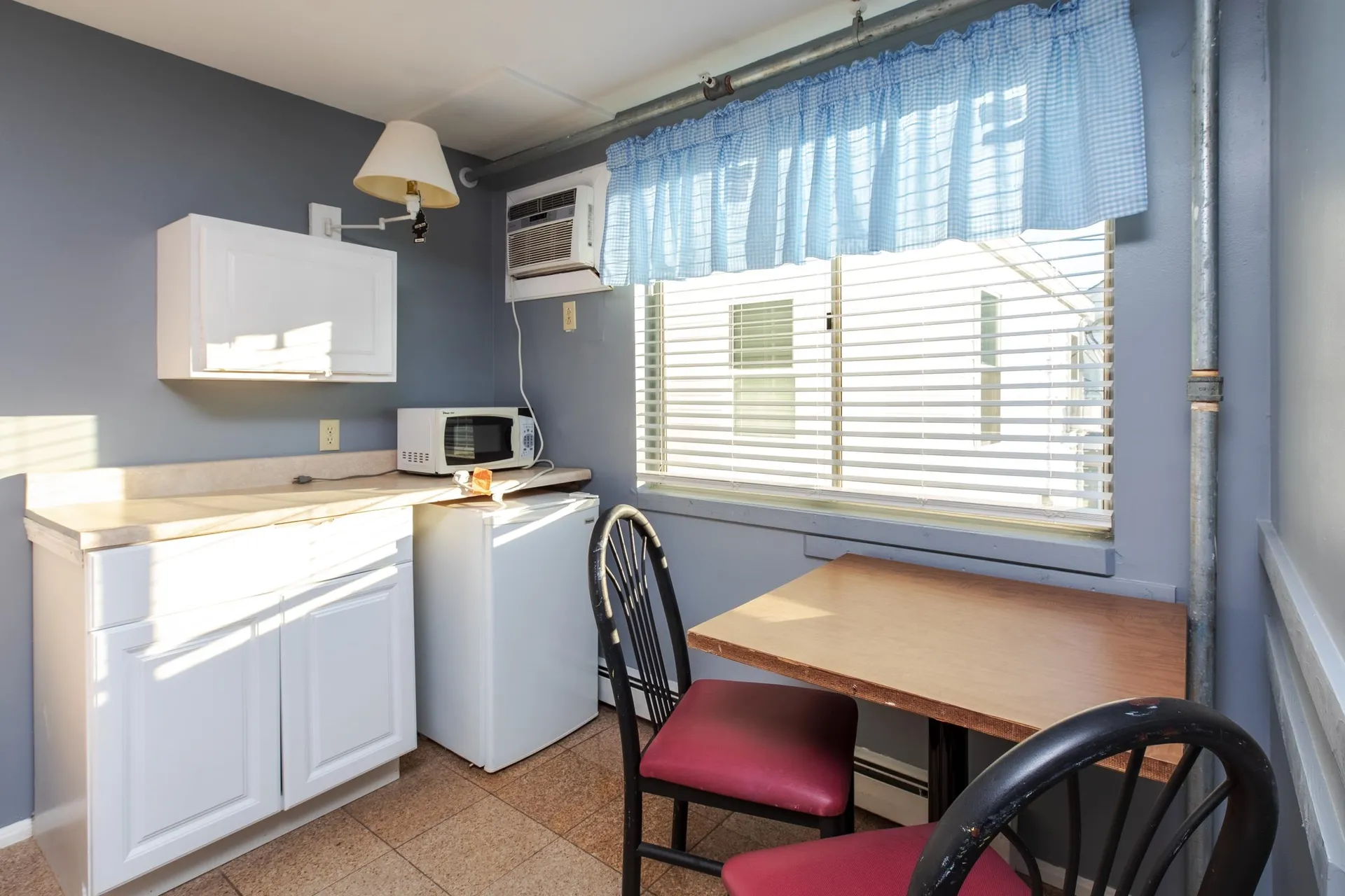 198 Ashworth Avenue Hampton NH 03842