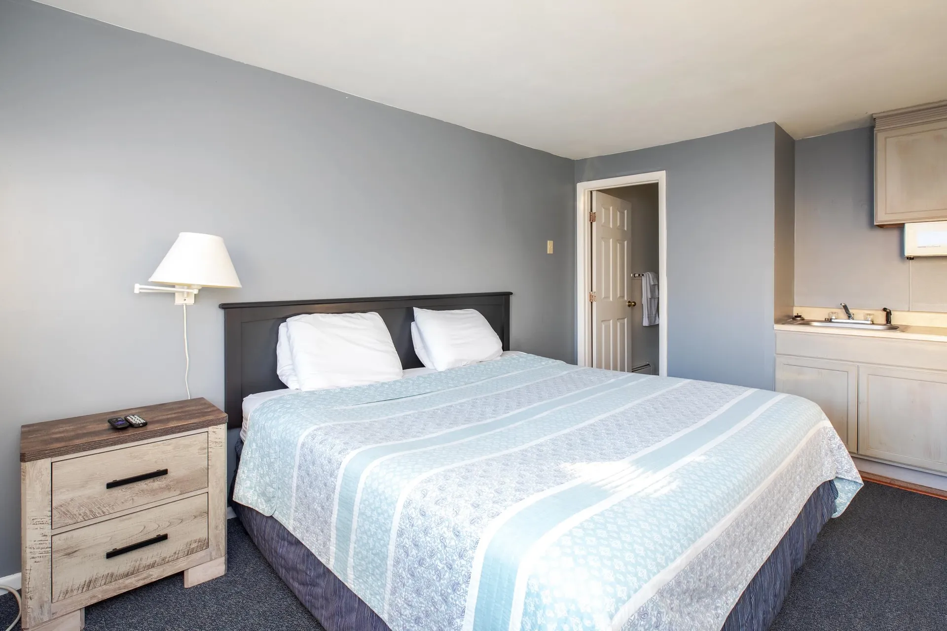 198 Ashworth Avenue Hampton NH 03842