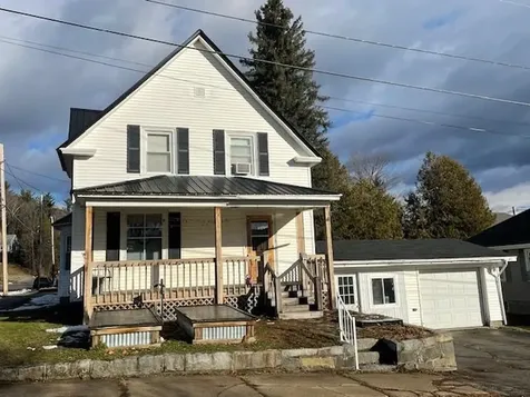 28 10th Street Berlin NH 03570