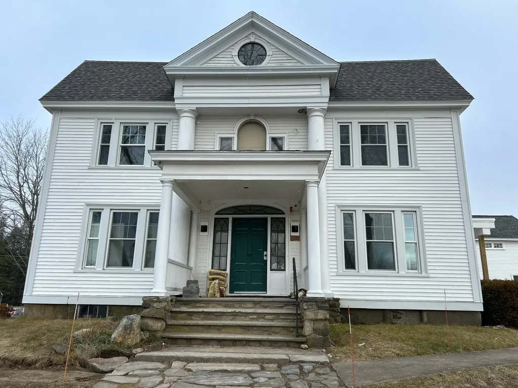 38 Ladds Lane Epping NH 03042