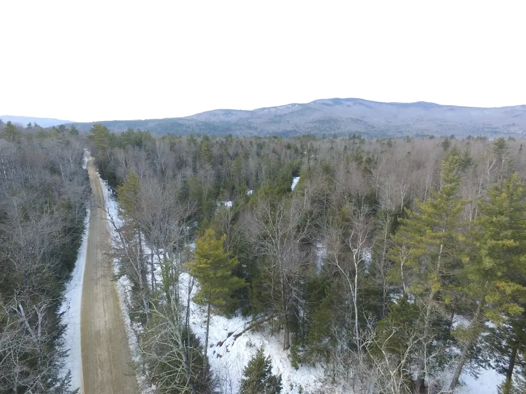 01 Windmill Road Campton NH 03223