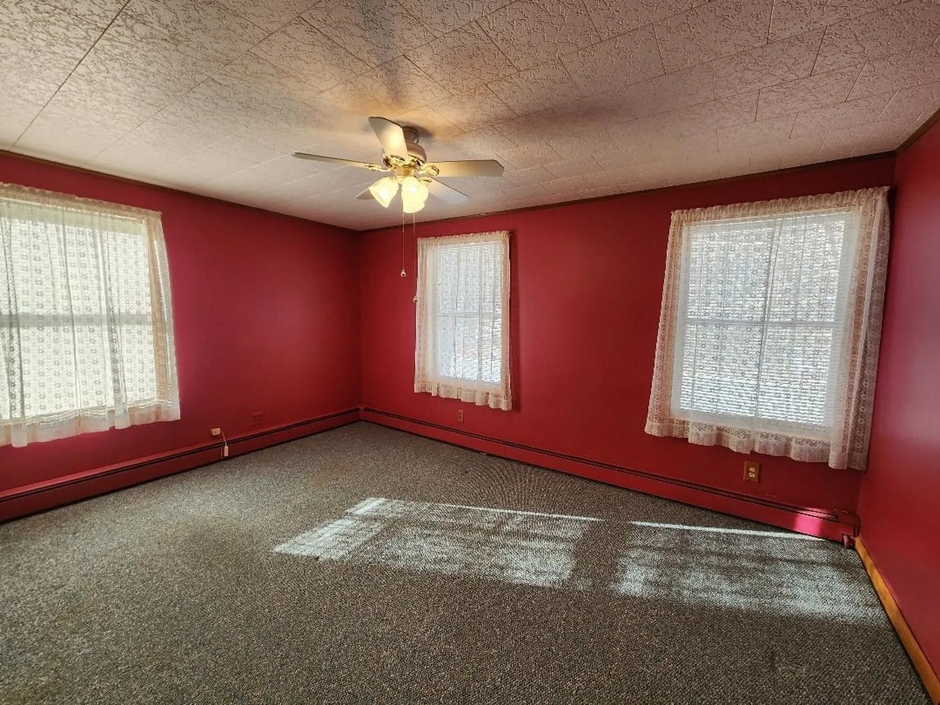 480 Western Avenue Berlin NH 03570