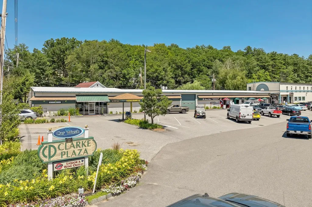 35 & 36 Center Street Wolfeboro NH 03894