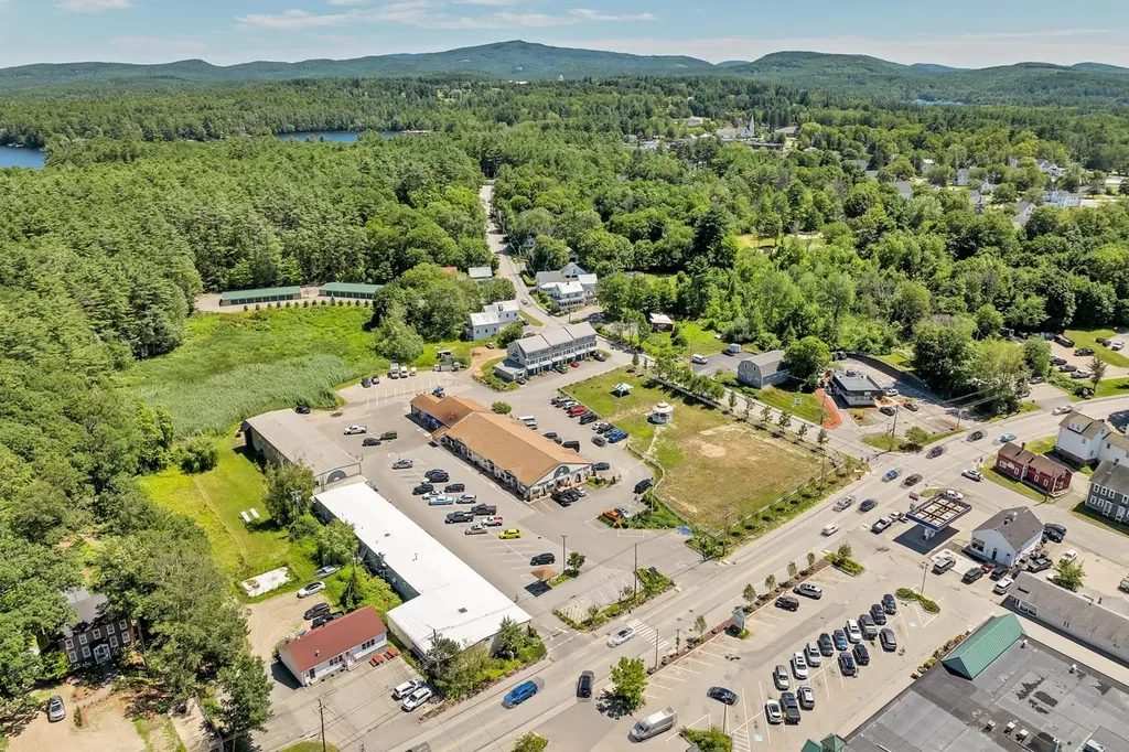 35 & 36 Center Street Wolfeboro NH 03894