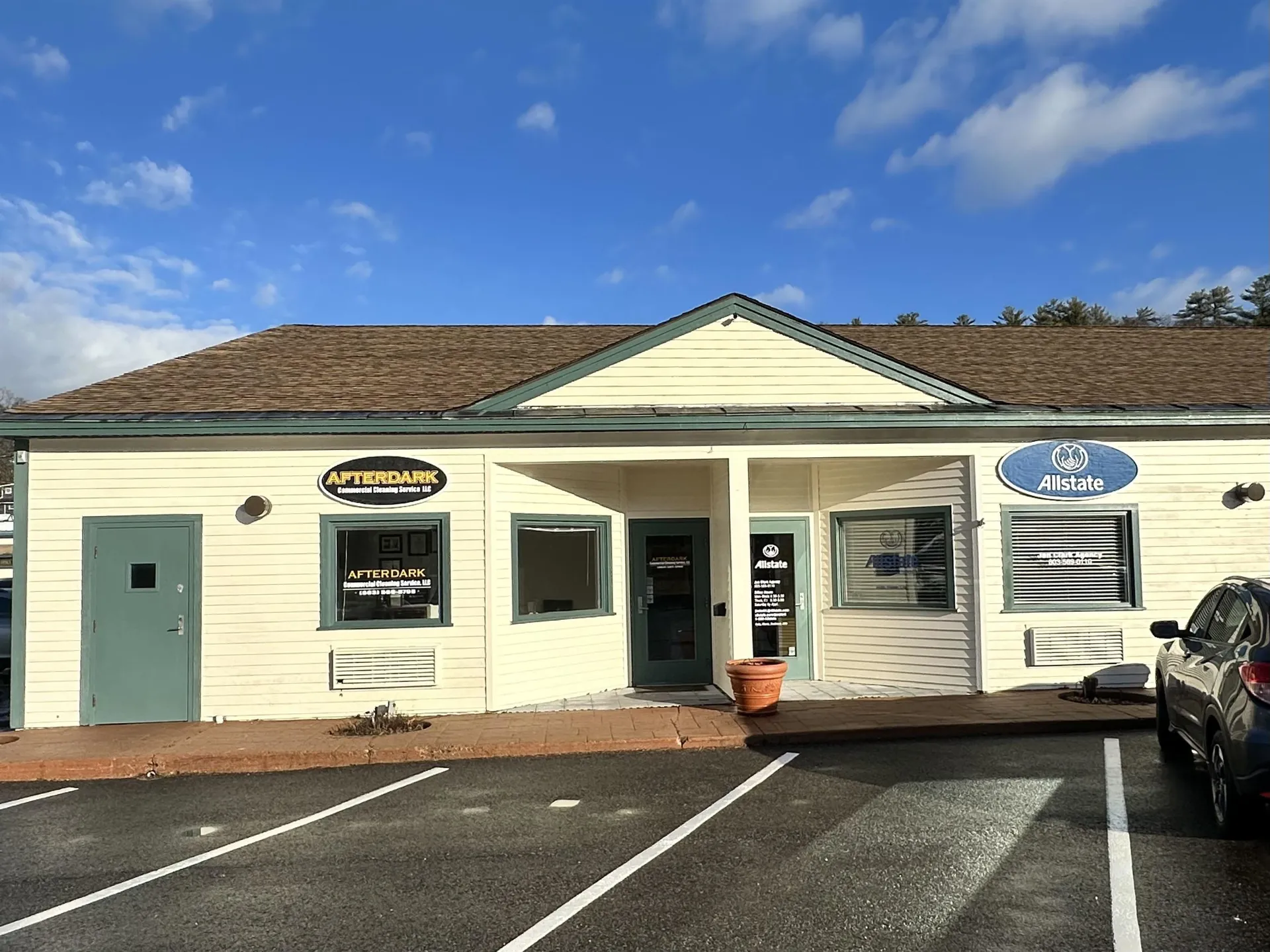 35 & 36 Center Street Wolfeboro NH 03894