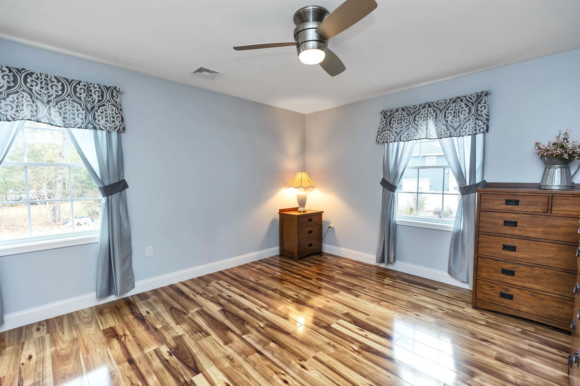 404 Collettes Grove Road Derry NH 03038