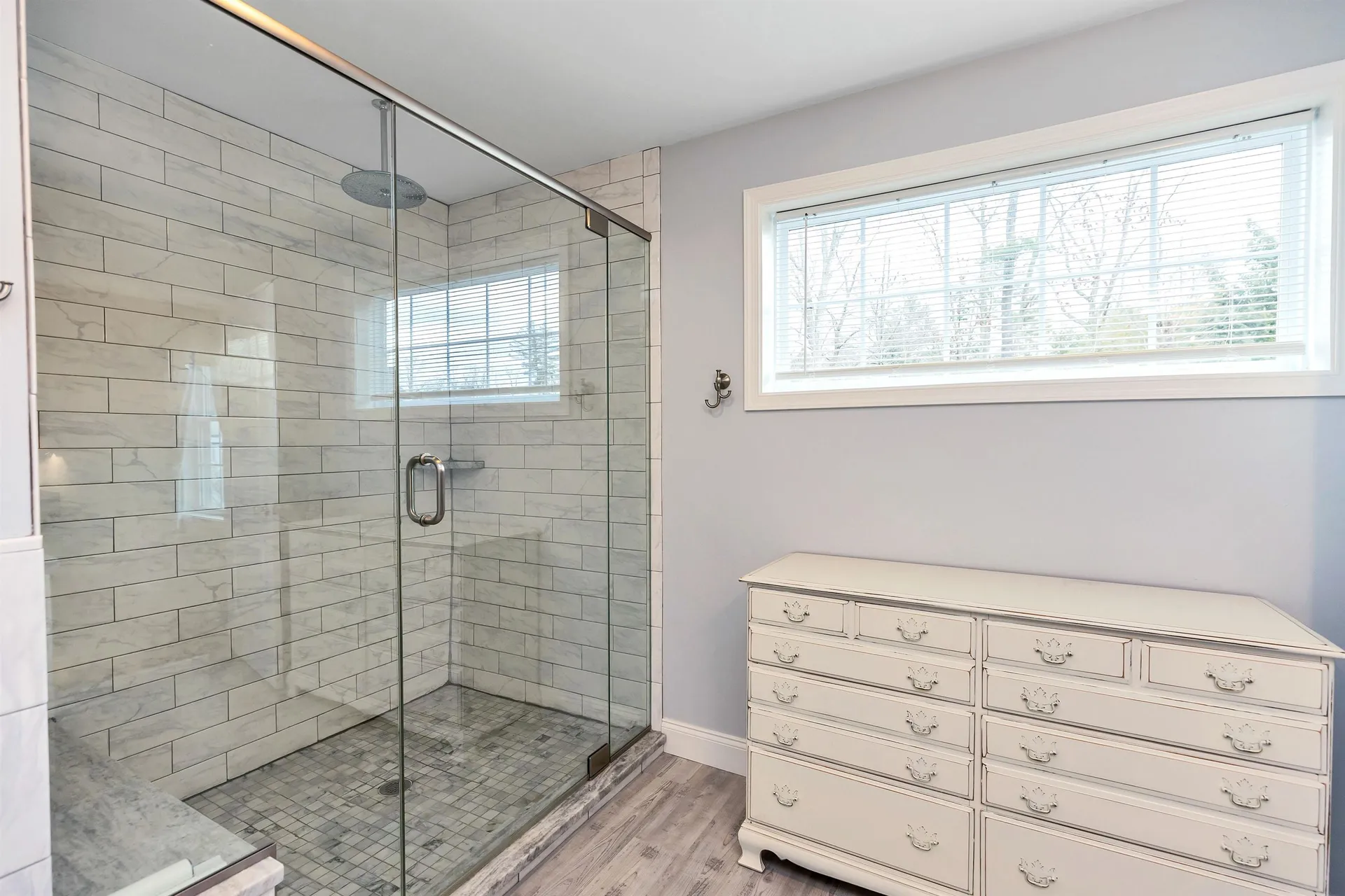 404 Collettes Grove Road Derry NH 03038