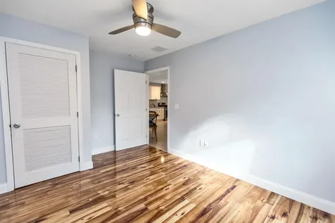 404 Collettes Grove Road Derry NH 03038