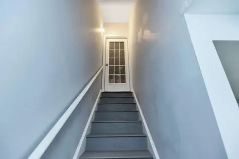 404 Collettes Grove Road Derry NH 03038