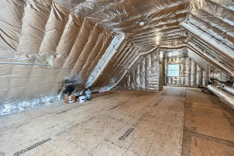 404 Collettes Grove Road Derry NH 03038