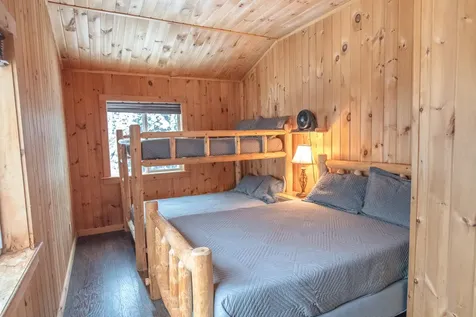 91 Glenwood Drive Pittsburg NH 03592