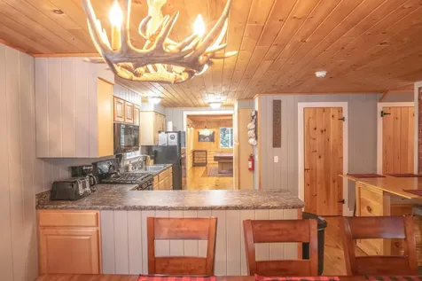 91 Glenwood Drive Pittsburg NH 03592
