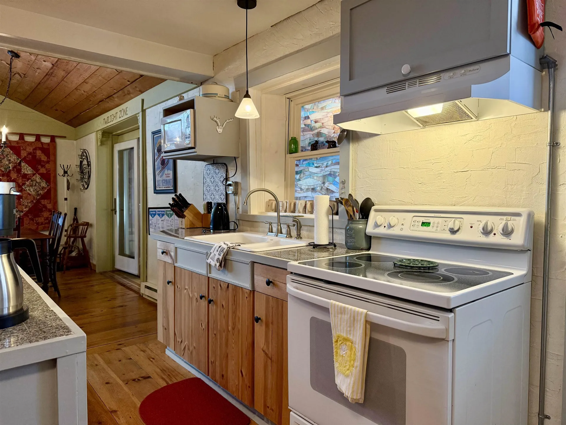 71 Vacation Lodge Road Londonderry VT 05148