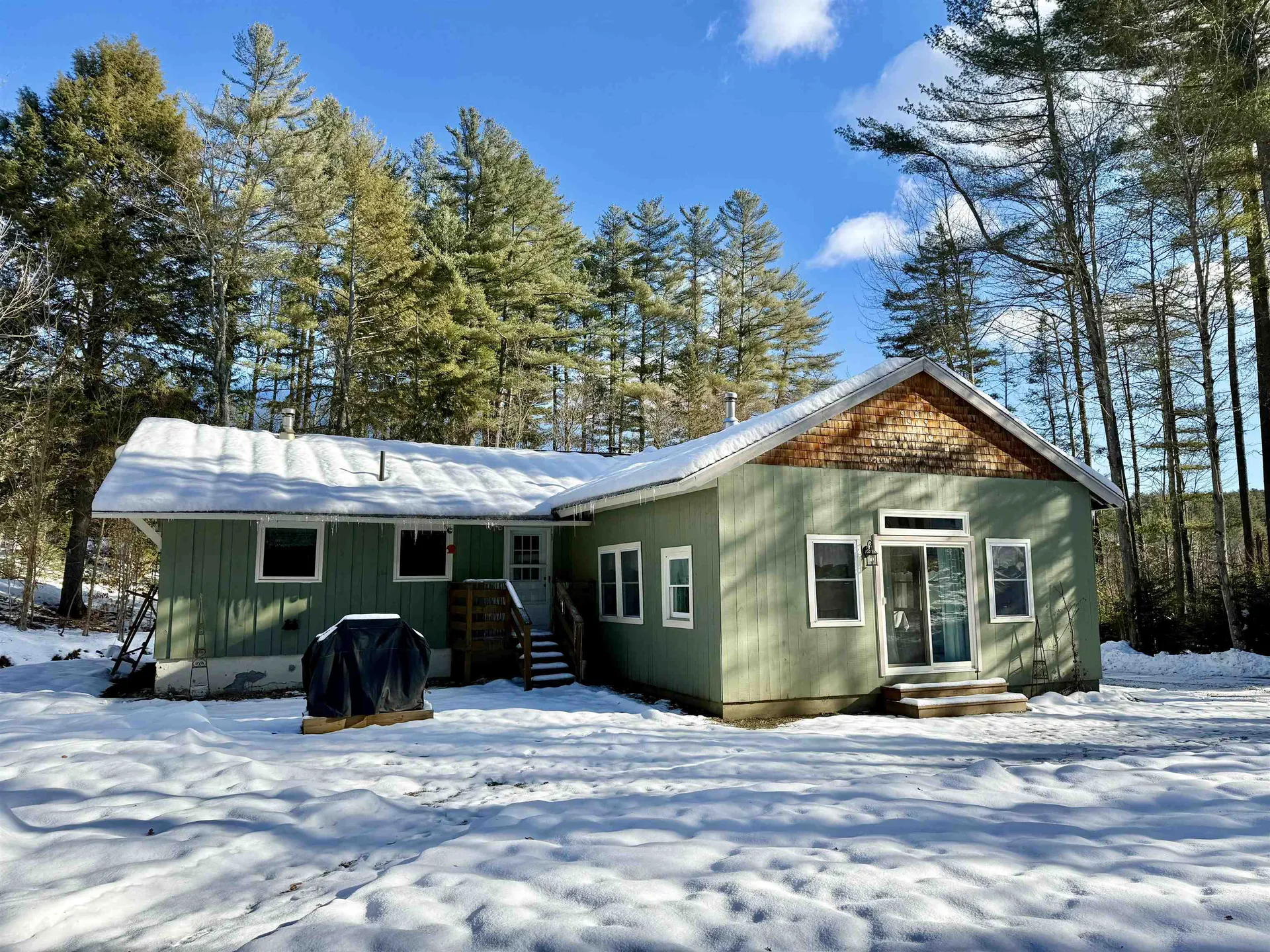 71 Vacation Lodge Road Londonderry VT 05148