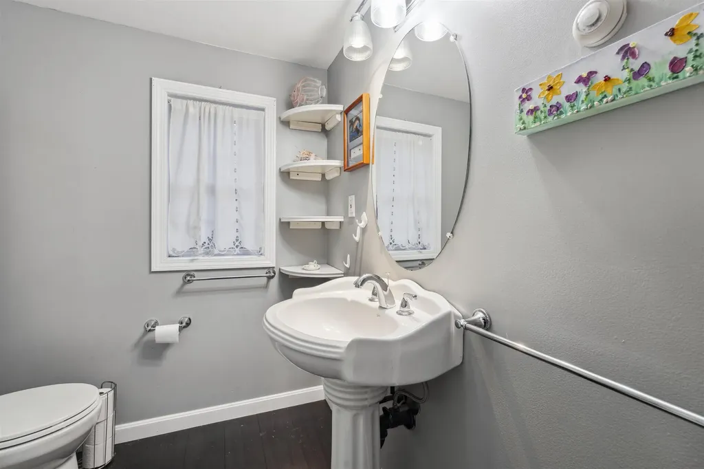 8 Beaver Lake Avenue Derry NH 03038