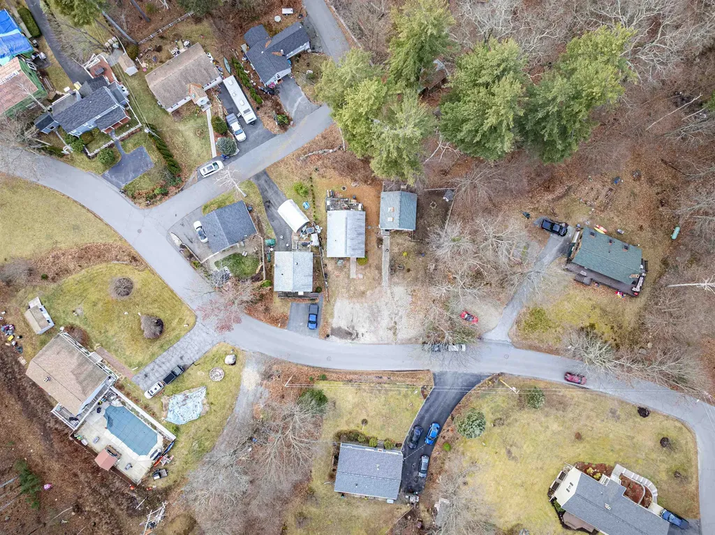 8 Beaver Lake Avenue Derry NH 03038